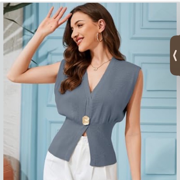 Women’s knit vest with gold detail. Blue/gray. Size Small. - Picture 1 of 3